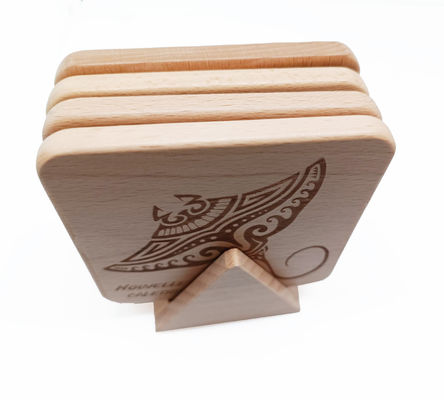 Confezione di bicchieri per bevande assorbenti