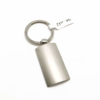 Portachiavi personalizzati in argento con opzione di disegno del logo personalizzato
