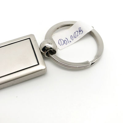Portachiavi personalizzati in argento con quantità minima di ordinazione di 500