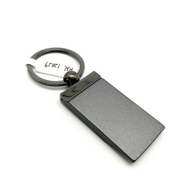 Porta chiavi in metallo personalizzabile con finitura nera e MOQ di 500