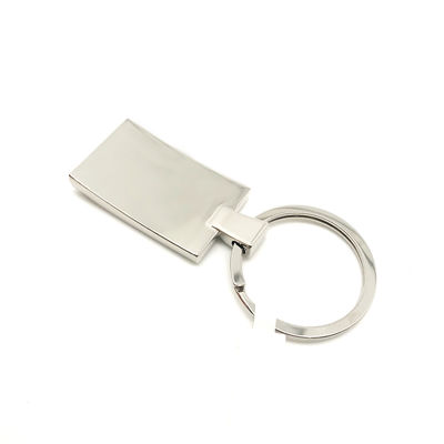 Pacchetto polibag individuale per porta chiavi in metallo resistente con finitura in argento