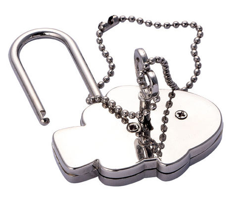 Personalized assorted metal keychain Personalized shape For souvenir Campaigns Logo riempito di olio