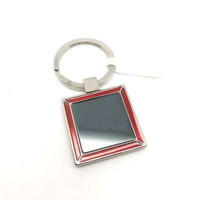 Prezzo buono Porta chiavi in lega di zinco rosso con logo personalizzato 34x72x5mm in linea